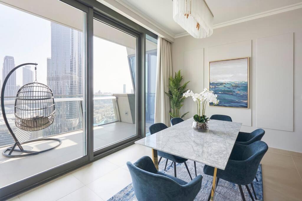 Larbi Breathtaking Burj And Fountain View Luxurious 2 Bed Apartment ดูไบ ภายนอก รูปภาพ